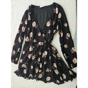 Everly Womens Wrap Dress Size M Black Floral Long Sleeve Boho Made USA